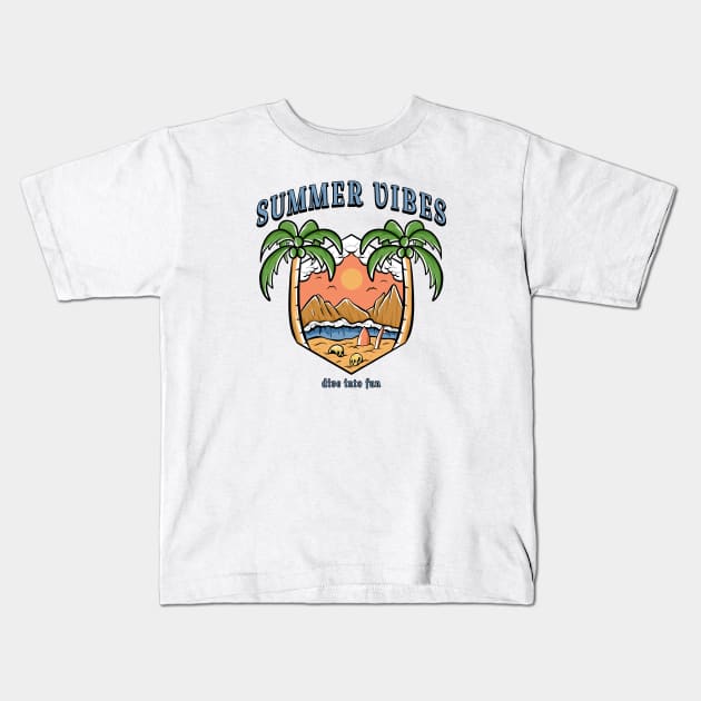 summer vibes Kids T-Shirt by yud art
